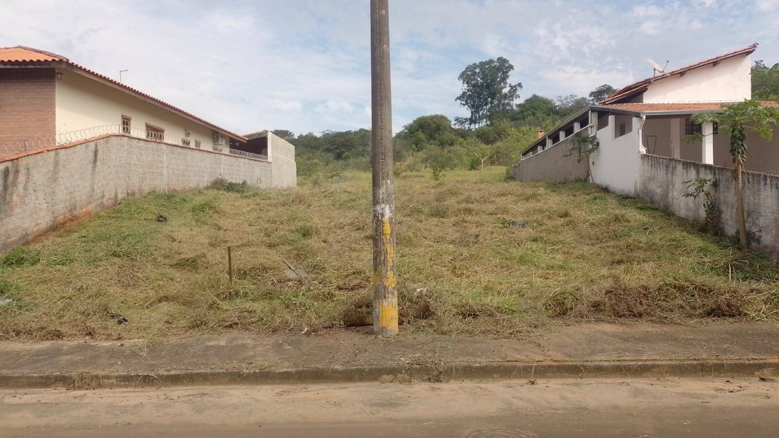#18 - Terreno para Venda em São Pedro - SP