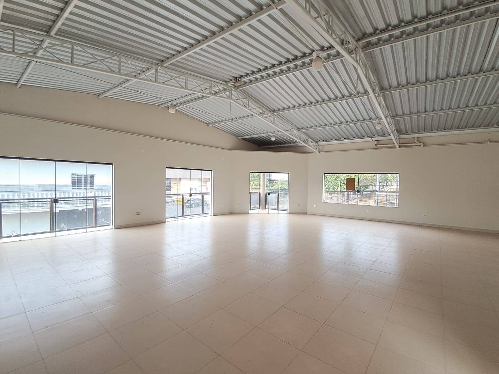 SALA AMPLO