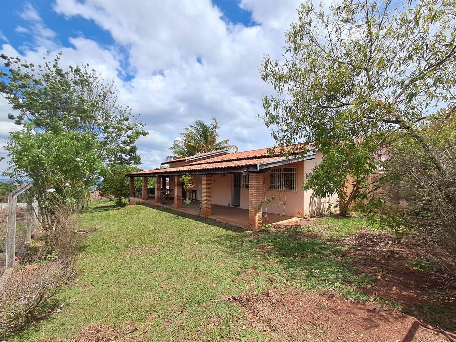 #76 - Casa para Venda em São Pedro - SP