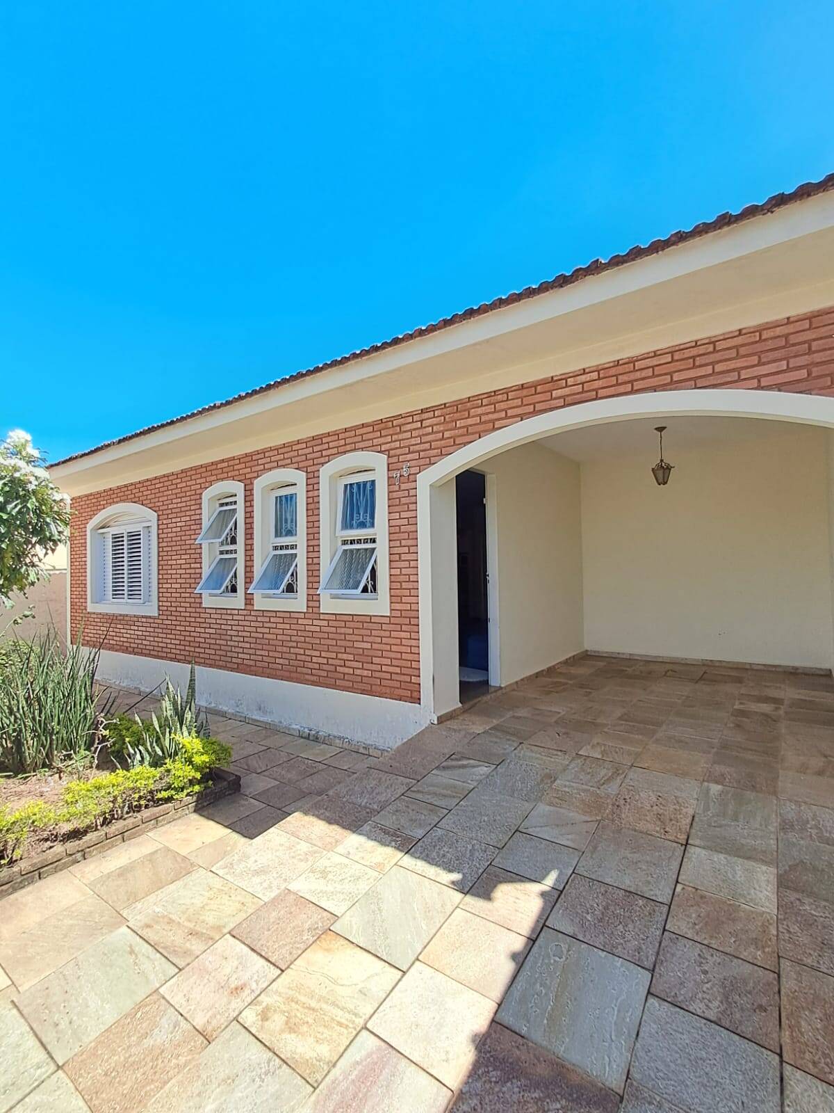 #85 - Casa para Venda em São Pedro - SP