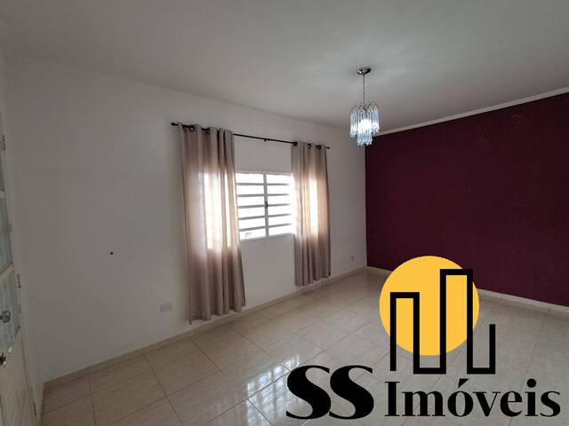 SALA AMPLA